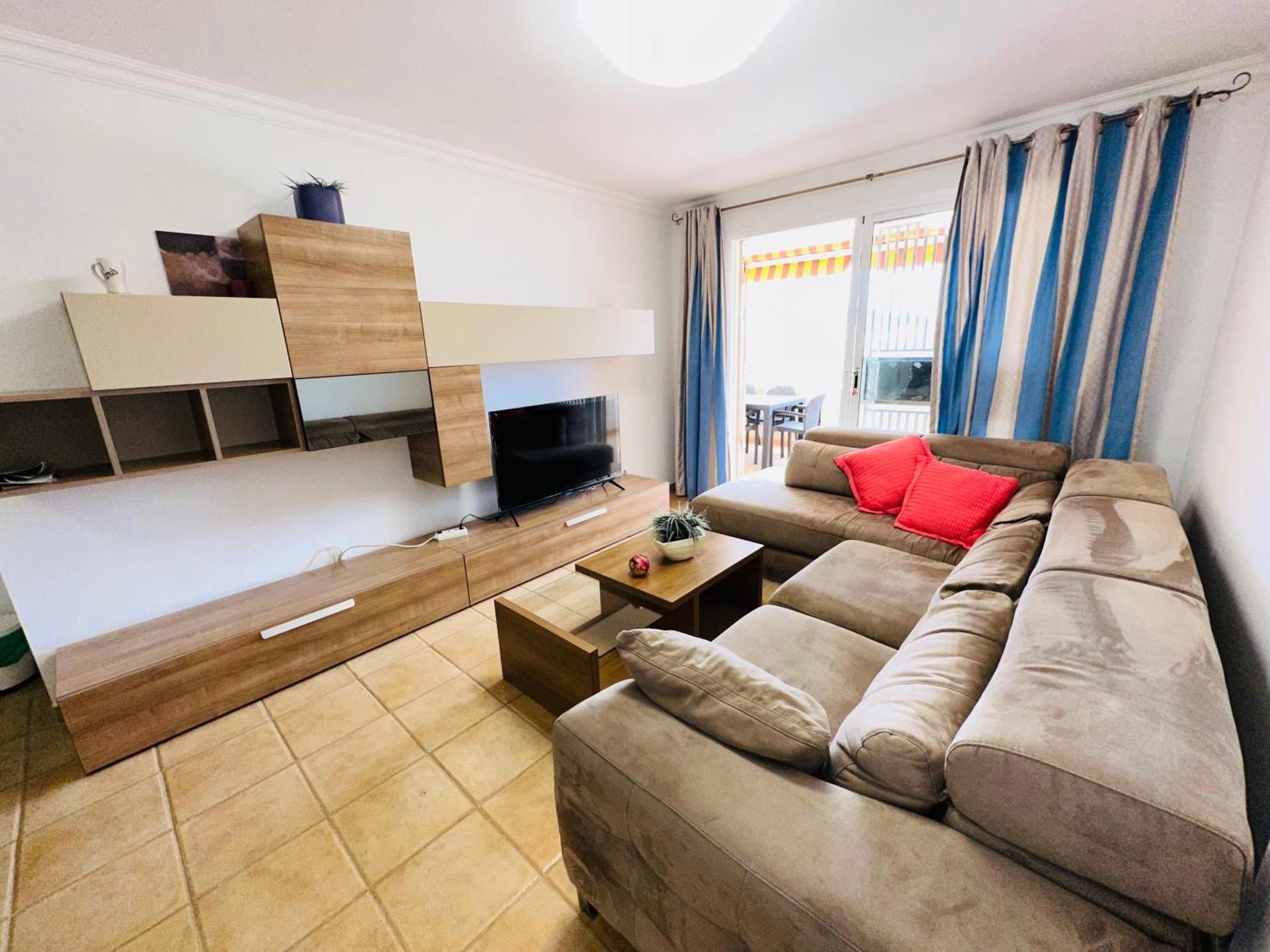3 Bedrooms Cristianos Communal Pool Free Wifi Appartement *